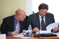 Глава города Великие Луки Виктор Волынцев и Глава Администрации "южной столицы" региона Николай Козловский (слева направо)